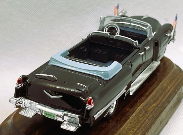 CADILLAC LIMUSINE DESCAPOTABLE, 1/43, PRESIDENCIAL