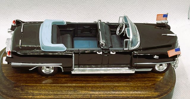 CADILLAC LIMUSINE DESCAPOTABLE, 1/43, PRESIDENCIAL