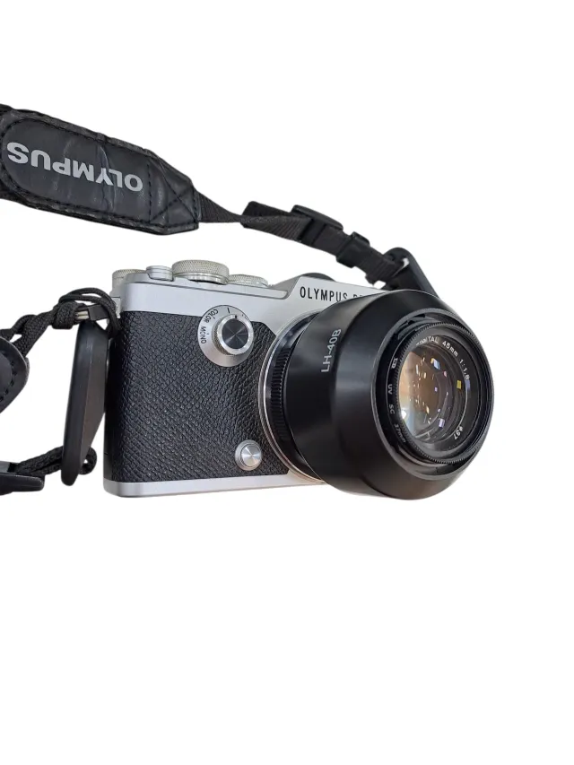 Olympus PEN-F Cámara + Objetivo + Bolso