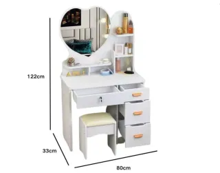 Toeletta con specchio a cuore