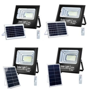 4 Faretti 100W con Pannello Solare 4 Telecomandi