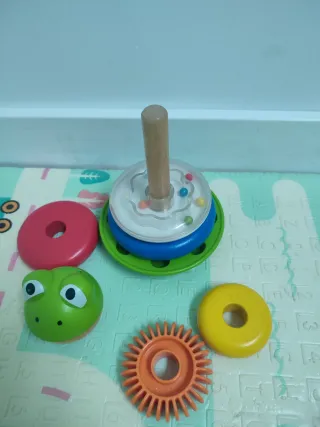 Torre di accumulazione Montessori in legno