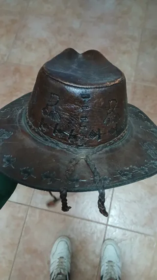 Sombrero de cuero estilo cowboy