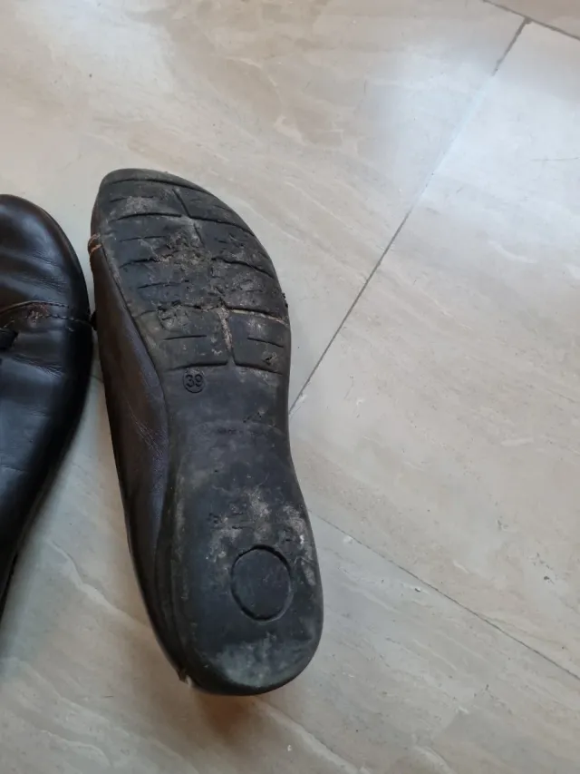 Zapatos de piel marrones