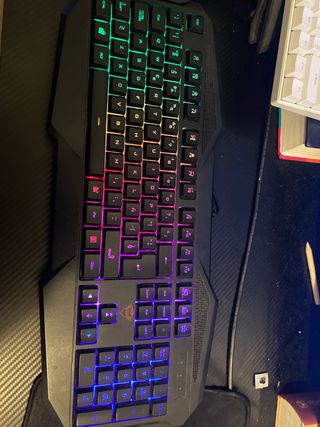 Teclado Gamer Membrana Trust RGB