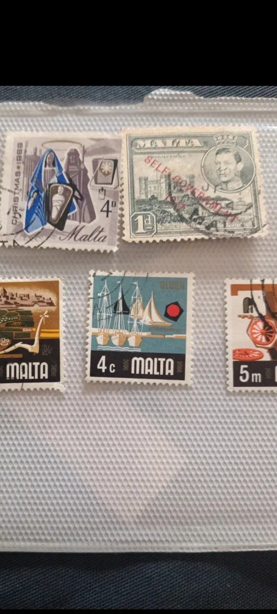 Francobolli Malta anni 40/50/60