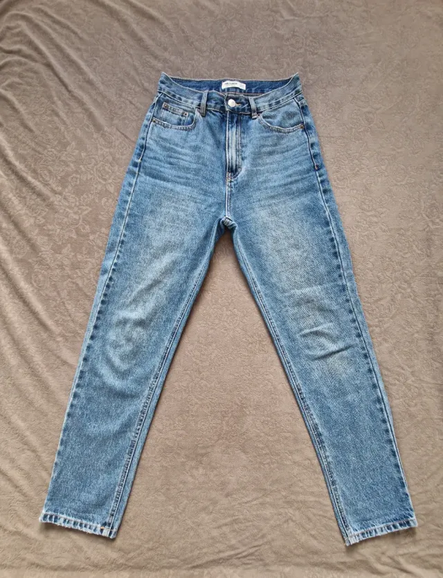 Pantalón vaquero mom talle alto T34