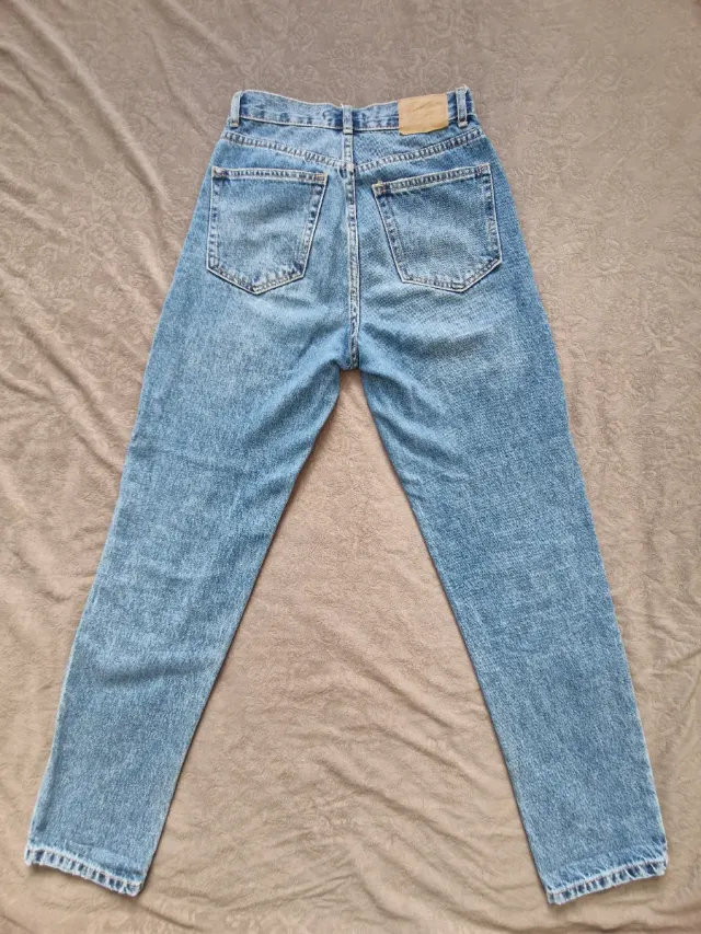 Pantalón vaquero mom talle alto T34