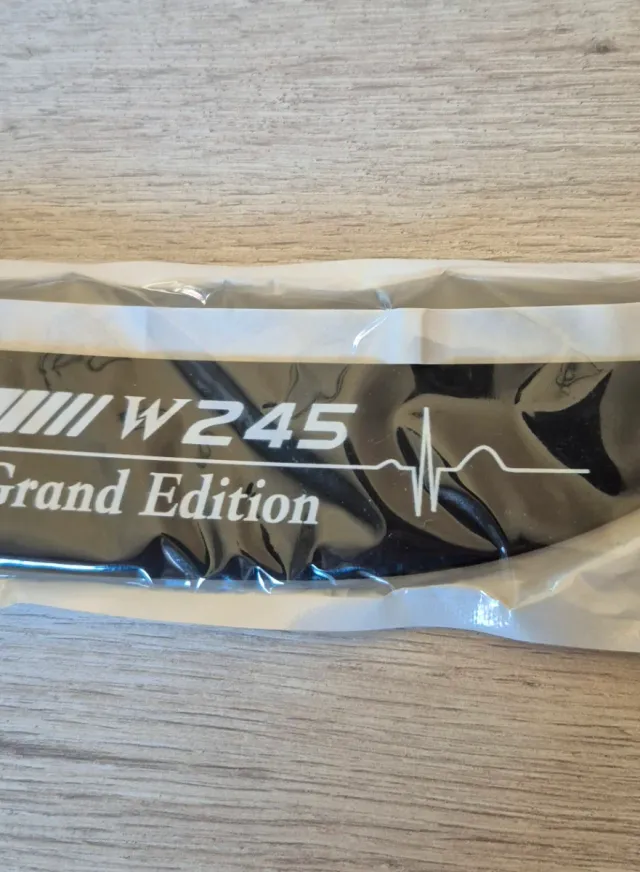 Emblema W245 Grand Edition