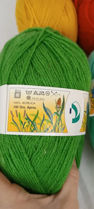 6 Ovillos Lana Pradera y Valeria di Roma 100 grms