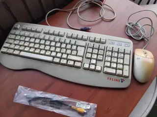 Teclado Mecánico Vintage FELINE Beige