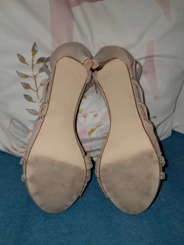Tacones Xti Beige y Plateados con Brillantes