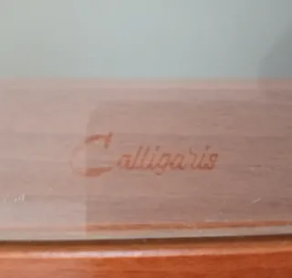 Tavolo in legno e vetro