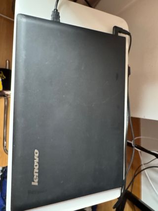 Ordenador portátil Lenovo negro