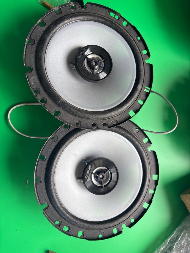 Altavoces Kenwood Coche (Set de 2) tengo otros dos