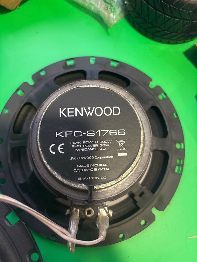 Altavoces Kenwood Coche (Set de 2) tengo otros dos