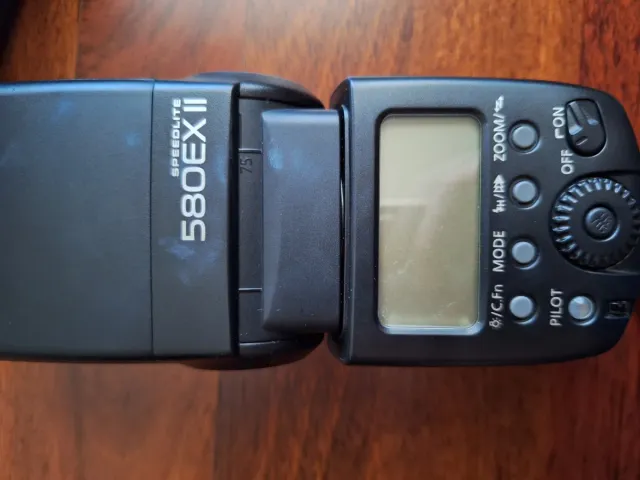 Canon Speedlite 580 EX II Flash