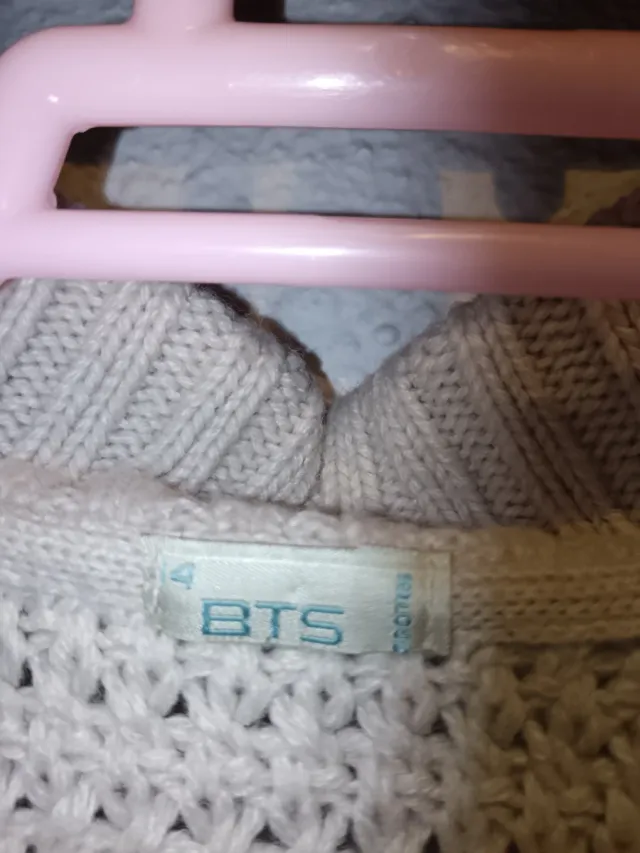 Rebeca beige de punto ,talla 14 ,