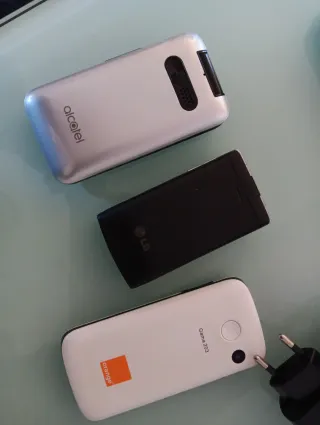 Lote 3 Telefoni Cellulari Alcatel e LG