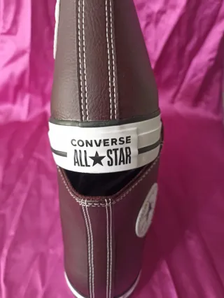 Zapatillas Converse burdeos-marrones Talla 43