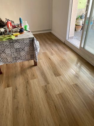 instalación de Parquet Vinílico SPC