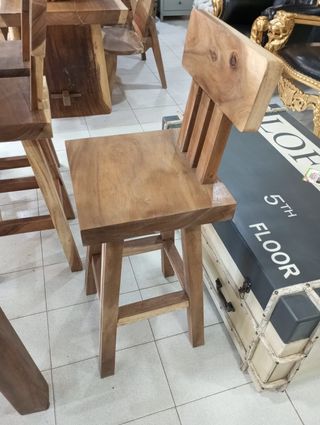 Barra de bar madera maciza + 3 sillas