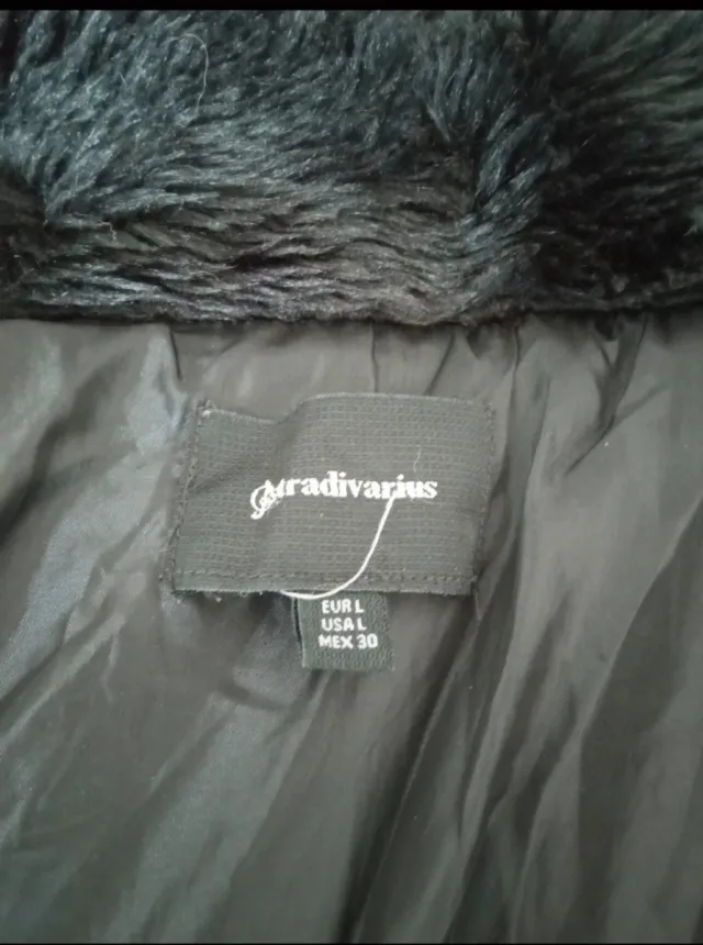 Abrigo Stradivarius - Negro Talla L