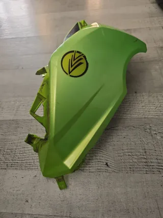 Carenado derecho combustible usado keeway 125