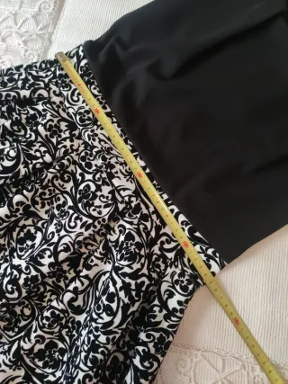 Elegante vestido negro y blanco