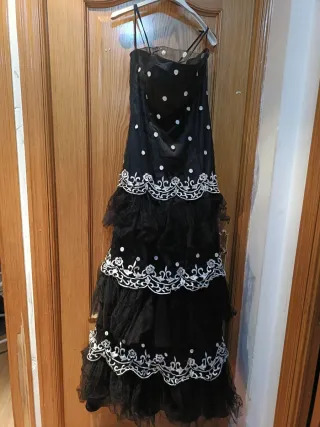 Vestido de fiesta morado vestido blanco y negro