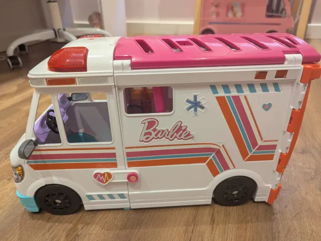 Ambulancia Barbie