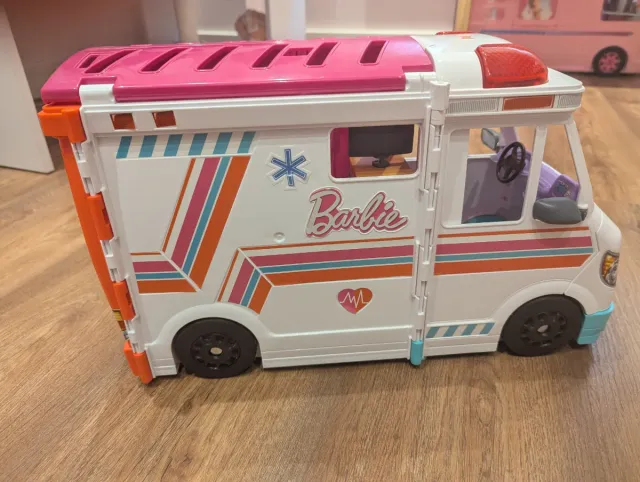 Ambulancia Barbie