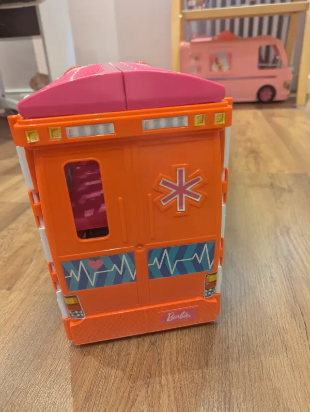 Ambulancia Barbie