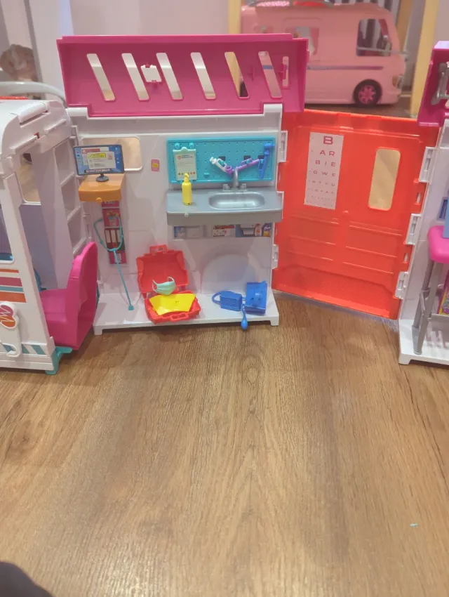 Ambulancia Barbie