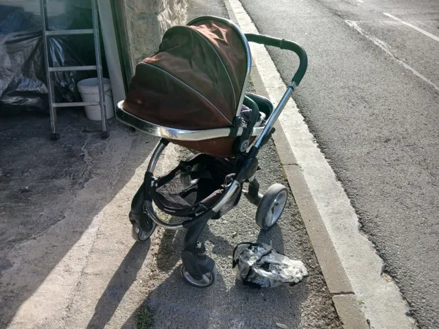 Cochecito Icandy marrón