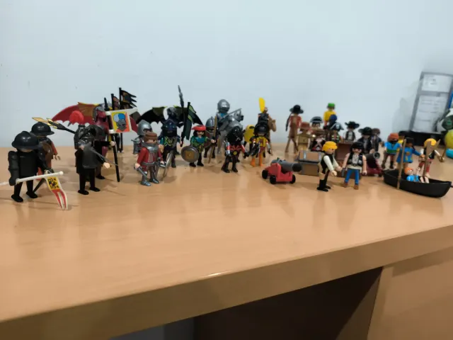 Lote Juguetes Medievales y Piratas