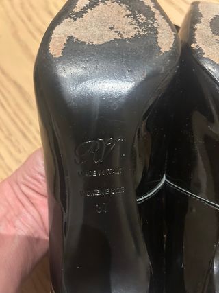 Zapatos Roger Vivier Trompette charol negros