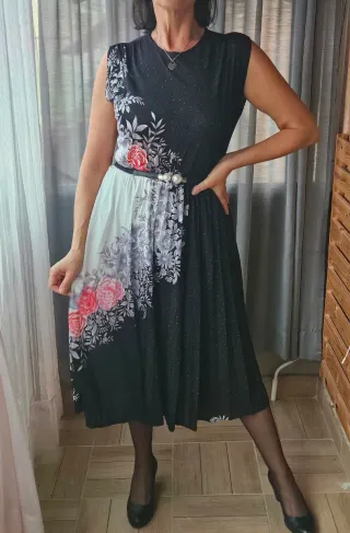 Abito lungo elegante nero a fiori