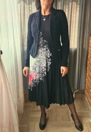 Abito lungo elegante nero a fiori