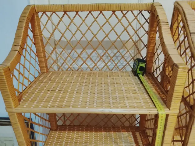 Estantería de mimbre 4 baldas 20€ una 30€ las dos