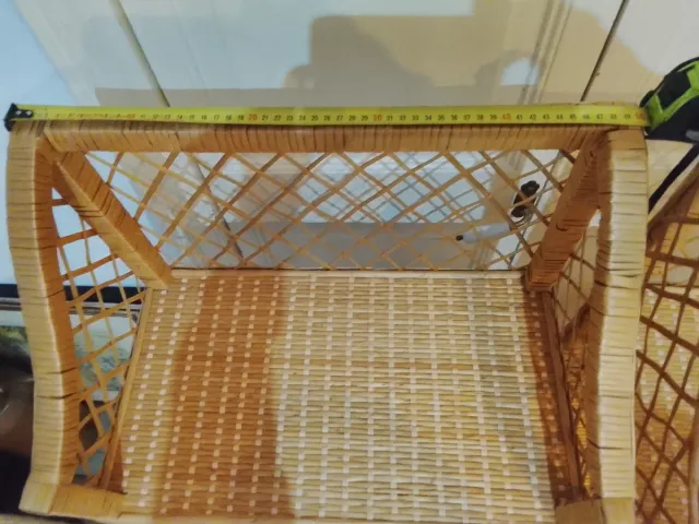 Estantería de mimbre 4 baldas 20€ una 30€ las dos