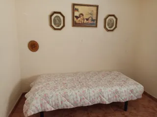 Cama individual pequeña más somier