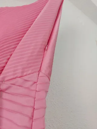 Vestido rosa plisado