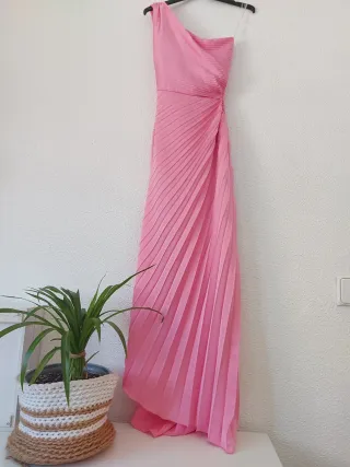Vestido rosa plisado