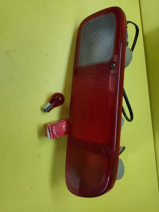 PILOTO TRASERO IZQUIERDO NISSAN TERRANO II MAVERIC