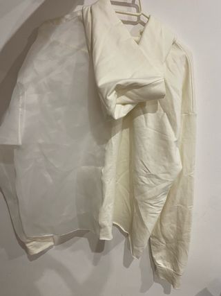 Sudadera Beige y Blanca