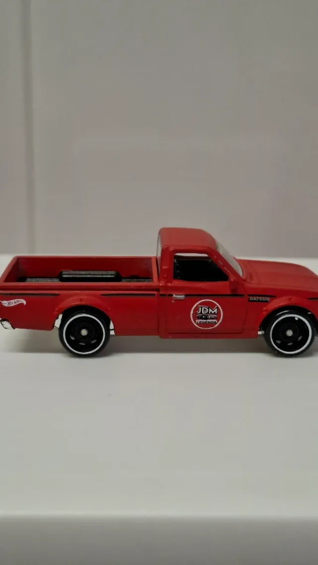 Hot Wheels Datsun 620 Legends