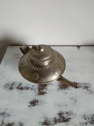 Tetera decorativa vintage metal