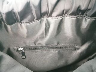 Mochila deportiva negra