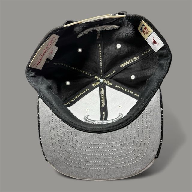 Gorra Chicago Bulls Blanca y Negra